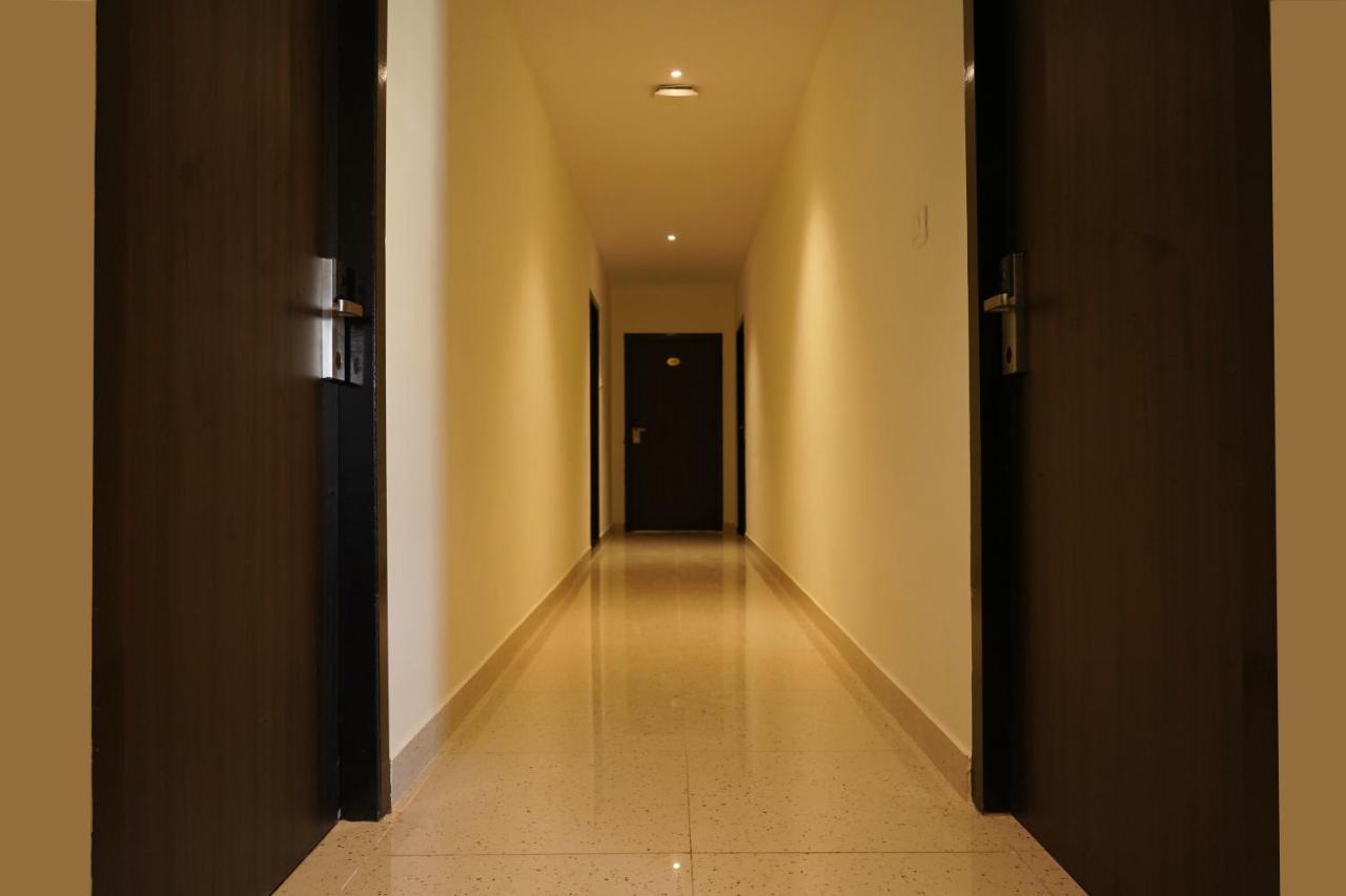 Hotel D Dev Vijayawāda Exteriér fotografie